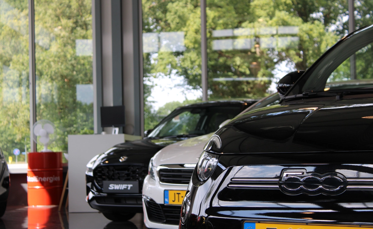 Auto Versteeg Buurman Nunspeet closeup.JPG