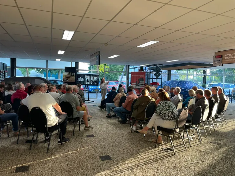 Suzuki Ervaar Elektrisch nieuwe eVitara Deventer Ermelo Barneveld Nunspeet Auto Versteeg Buurman (8).JPEG