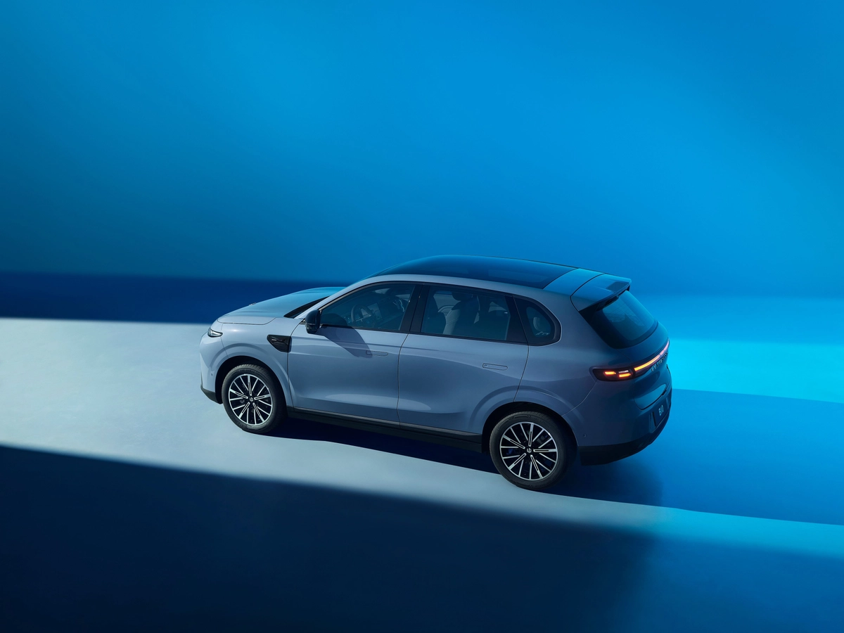 Leapmotor B10 Auto Versteeg Buurman Barneveld.jpg