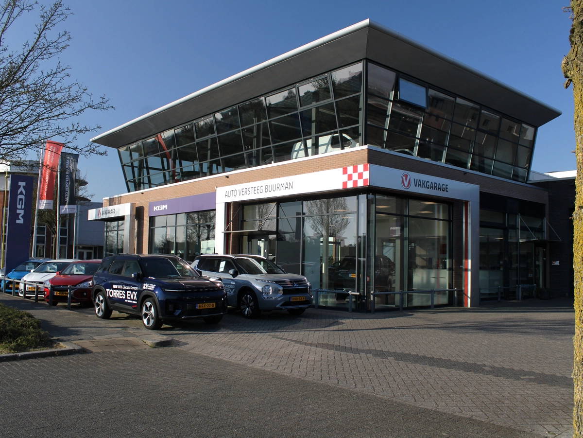 Auto Versteeg Buurman Barneveld Zuid KGM, Vakgarage, Mitsubishi, Peugeot, Citroen (5).JPG