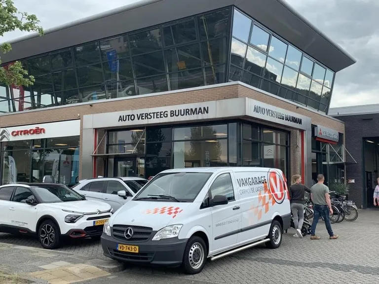 Vakgarage Carhouse Lagerweij overgenomen door Auto Versteeg Buurman Mitsubishi Citroen Peugeot Vakgarage.jpg