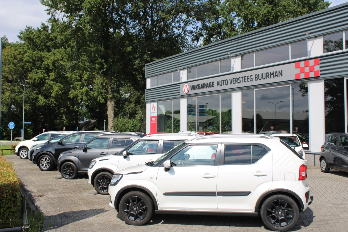 Auto Versteeg Buurman Nunspeet vooraanzicht.JPG